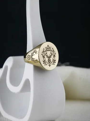 Oval Stag Crest Signet Ring with Engraved Shoulders
