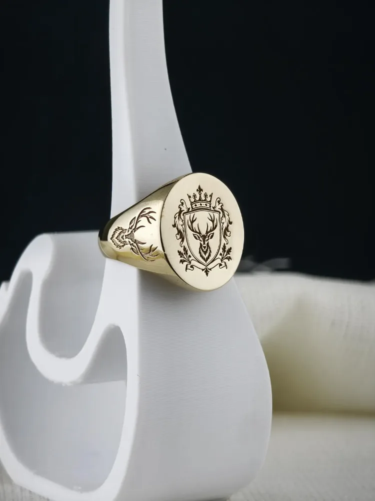 Oval Stag Crest Signet Ring with Engraved Shoulders
