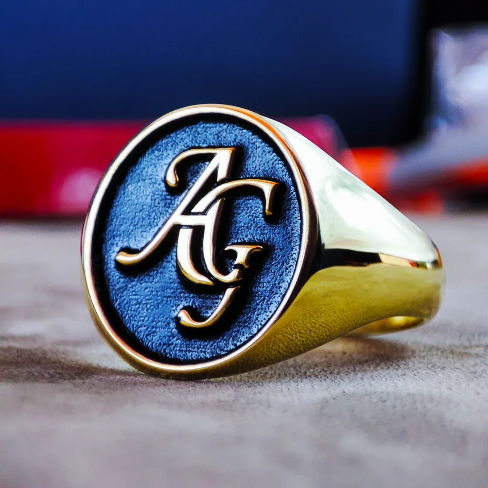 Textured Oval Monogram Signet Ring with Raised Initials